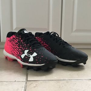 PINK ARMOUR UNDER MLB WOMANS SOFTBALL CLEATS